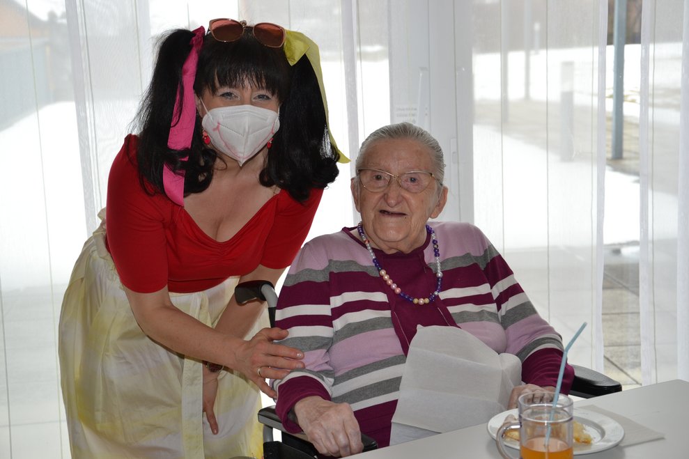 Betreuerin und Bewohnerin