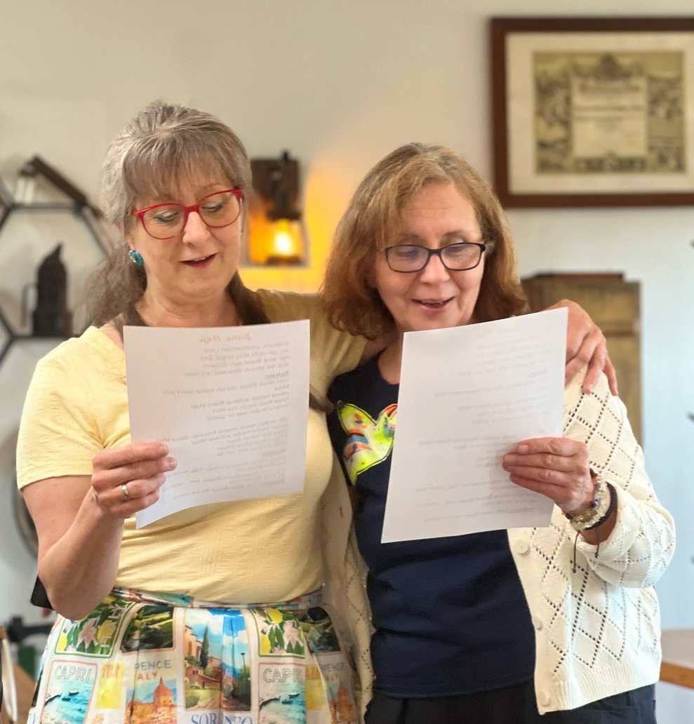 Anita Talamas-Engel und Libuse Coufalova.