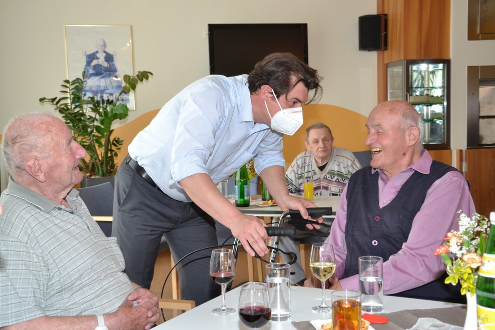 Direktor und Bewohner