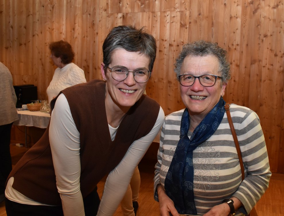 Roswitha Astner und Elfriede Piringer.