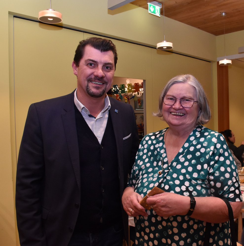 Ein Mann und eine Frau.