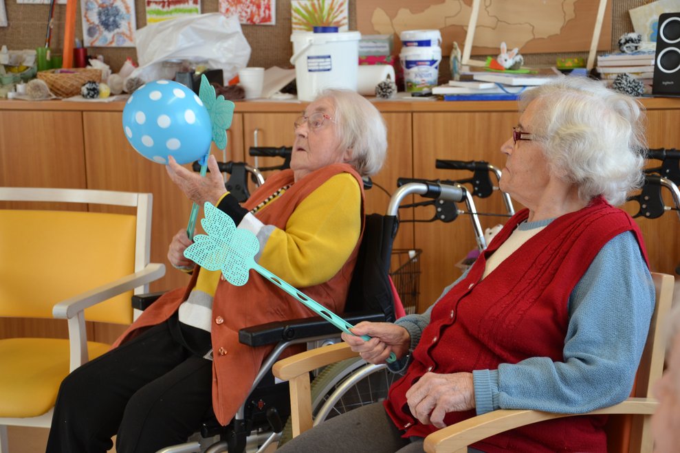 BewohnerInnen und Betreuerin