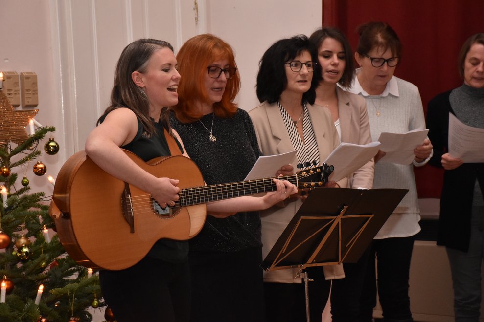 Gruppenfoto von Sarah Vogl und dem Spontanchor