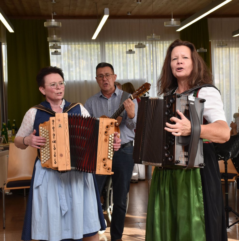 Karin Hölzl und Claudia Steiner.