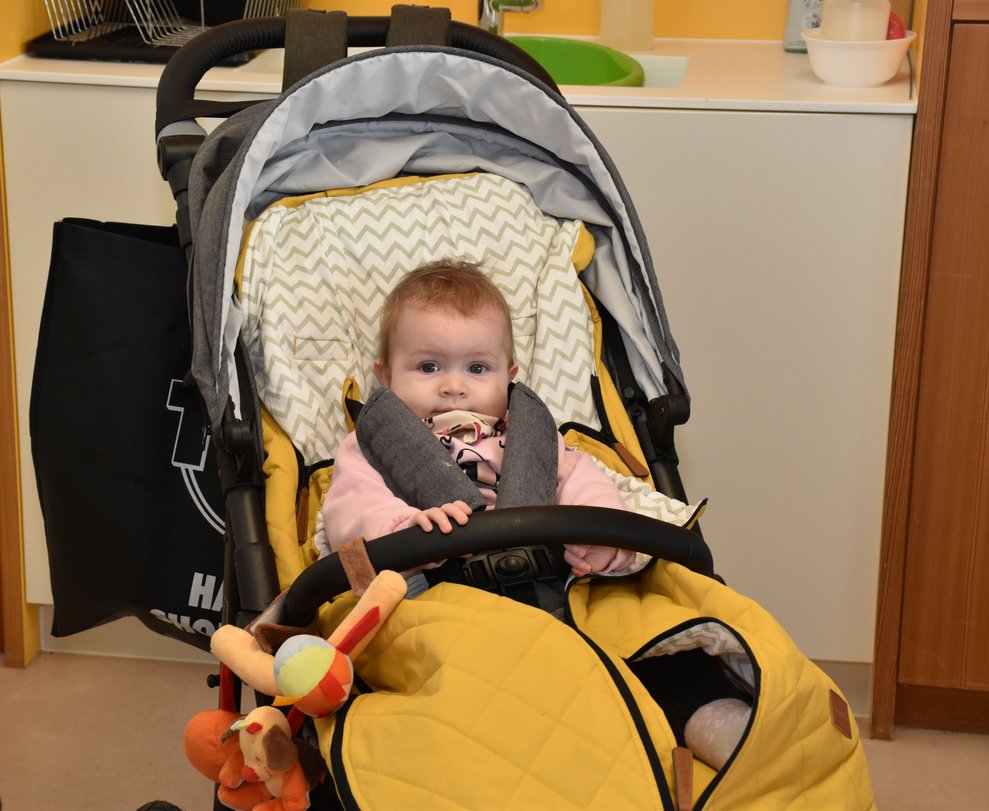 Baby Malia zu Besuch.