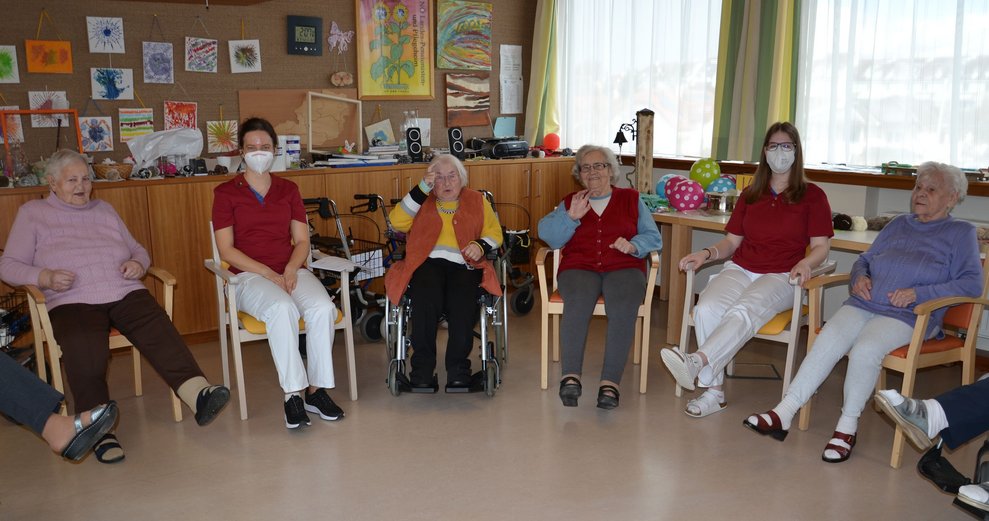 BewohnerInnen und Betreuerin