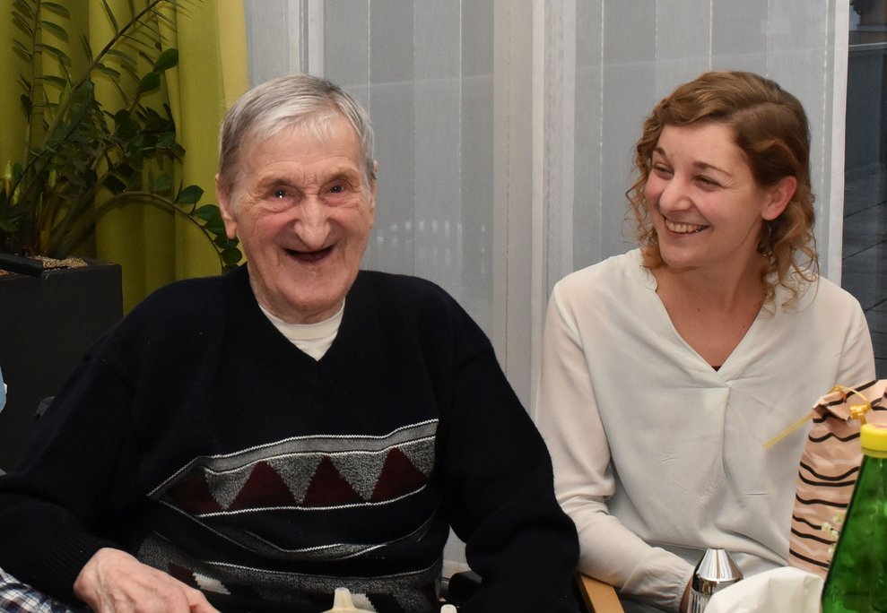 Hr. Pfeiffer mit Besucherin