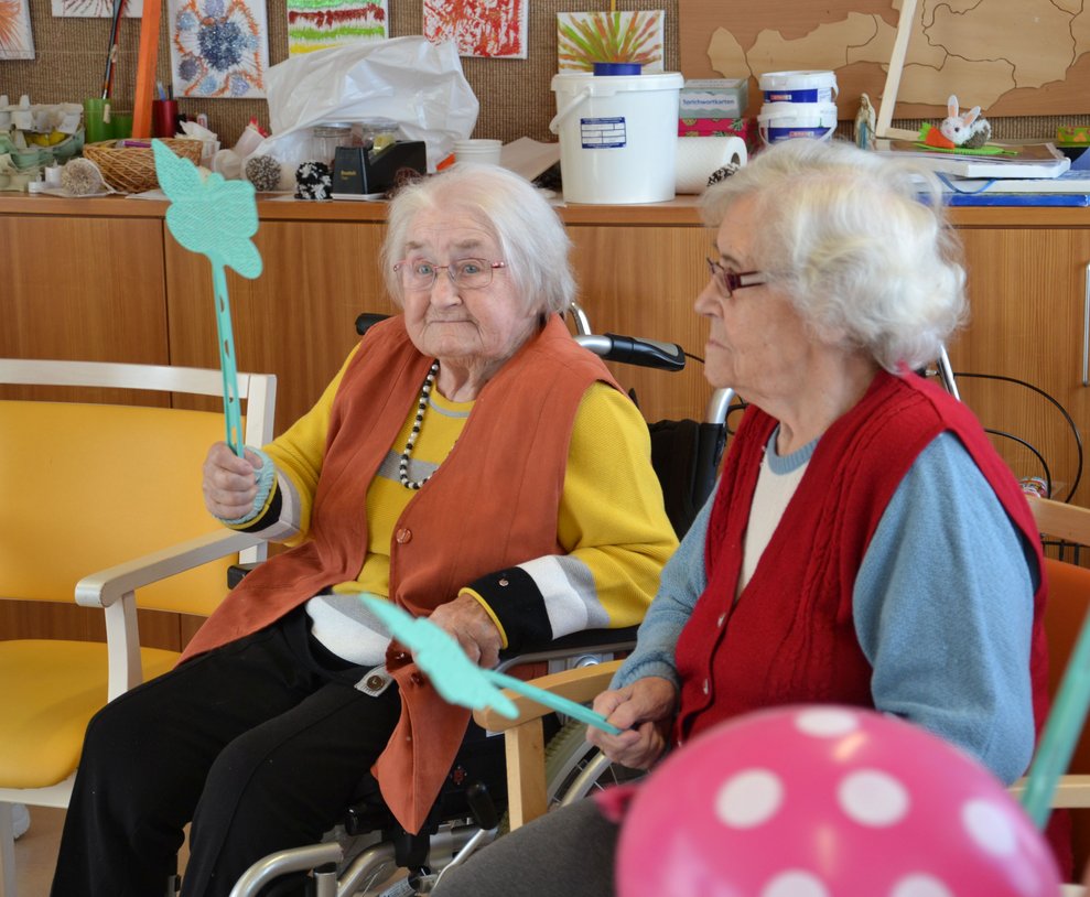 BewohnerInnen und Betreuerin